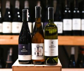 Foodwine - 3 wines from Edison Vineyard
